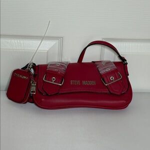 Steve Madden Shoulder Bag Handbag Red Faux leather 
NWOT buckles Y2K inspired